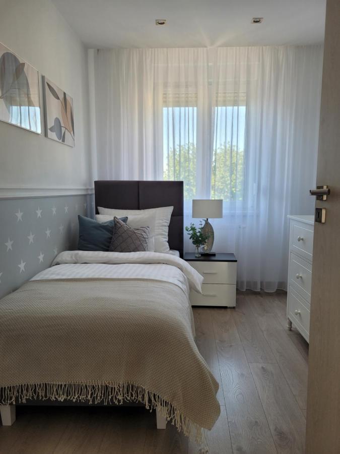 Apartament Penthouse Z Widokiem Na Sniezke I Prywatnym Parkingiem - By Spaceapart Jelenia Góra Exterior foto